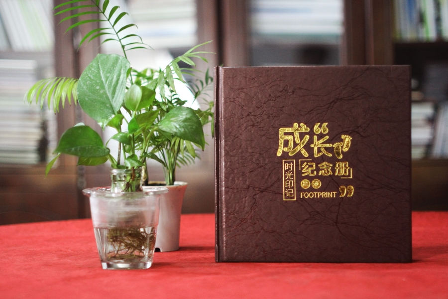 找到成人禮相冊(cè)制作方法 看成人禮冊(cè)怎么制作